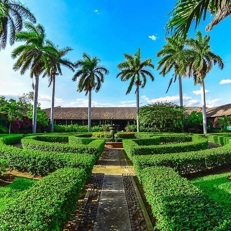 Hotel El Convento Leon Nicaragua Exterior foto