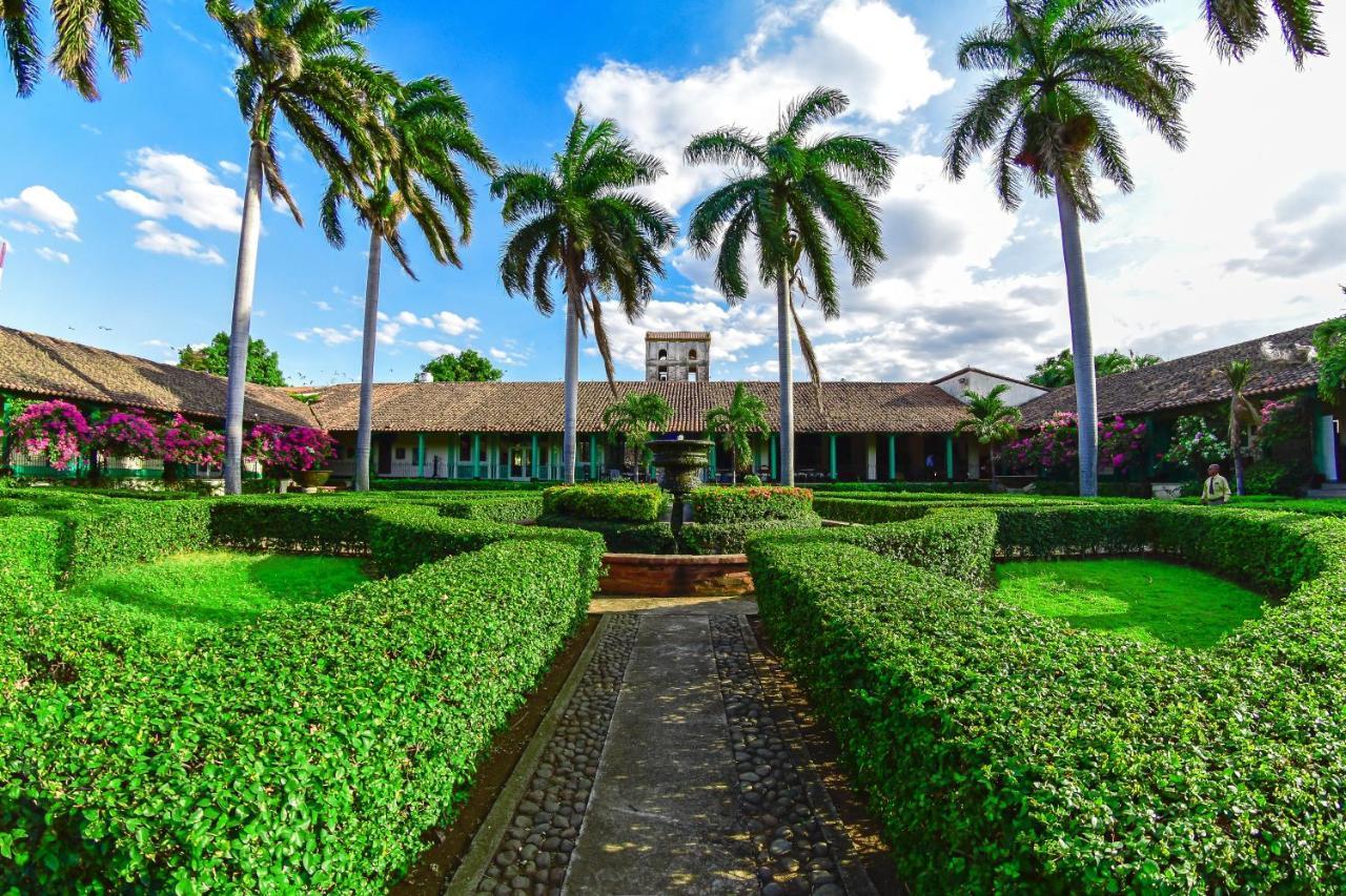 Hotel El Convento Leon Nicaragua Exterior foto