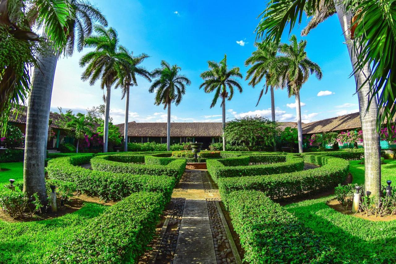 Hotel El Convento Leon Nicaragua Exterior foto