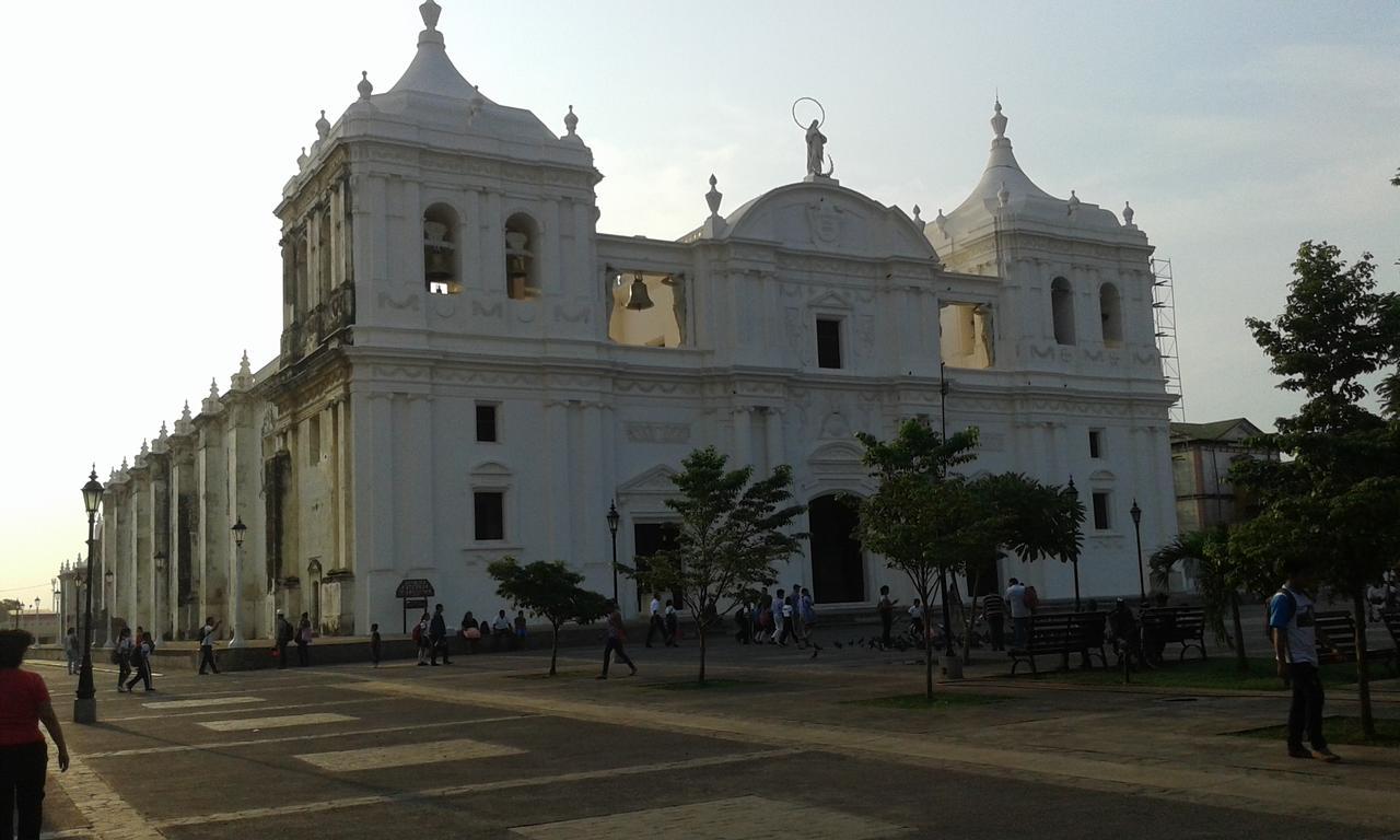 Hotel El Convento Leon Nicaragua Exterior foto
