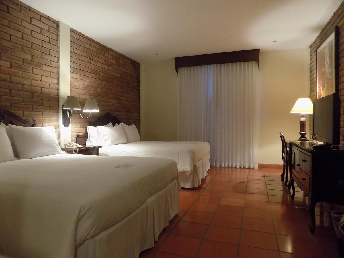 Hotel El Convento Leon Nicaragua Exterior foto