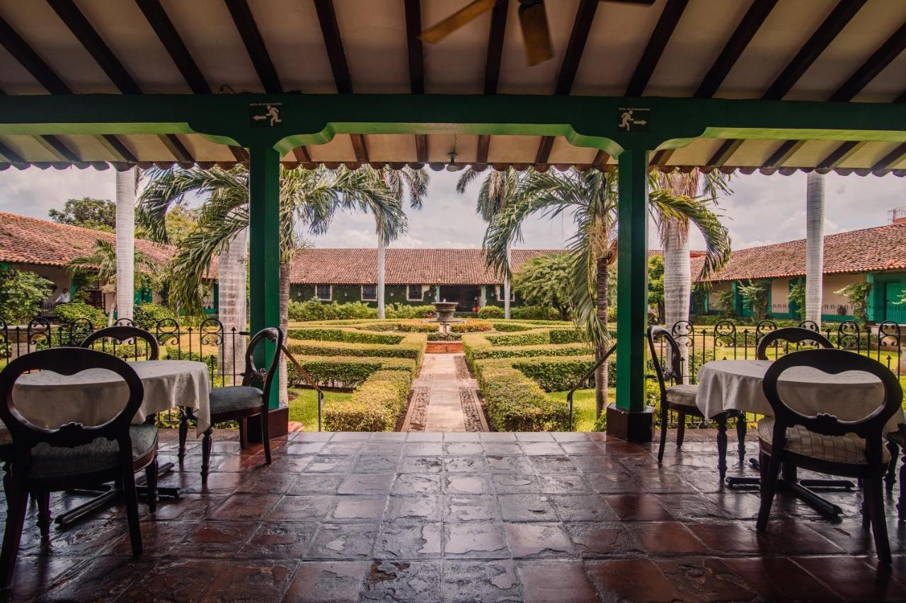 Hotel El Convento Leon Nicaragua Exterior foto